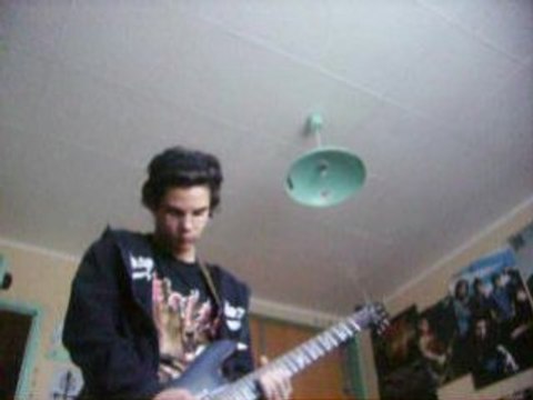 julien tourne guitare against my self offspring cover