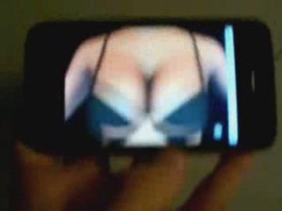 iBoobs on iPhone