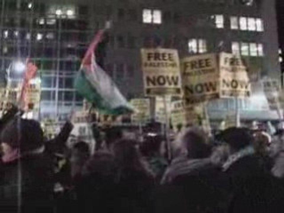Day 3 of free 'pali's at Israeli Consulate