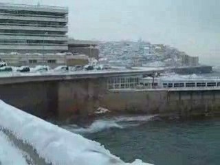 Neige sur la corniche à Marseille-1