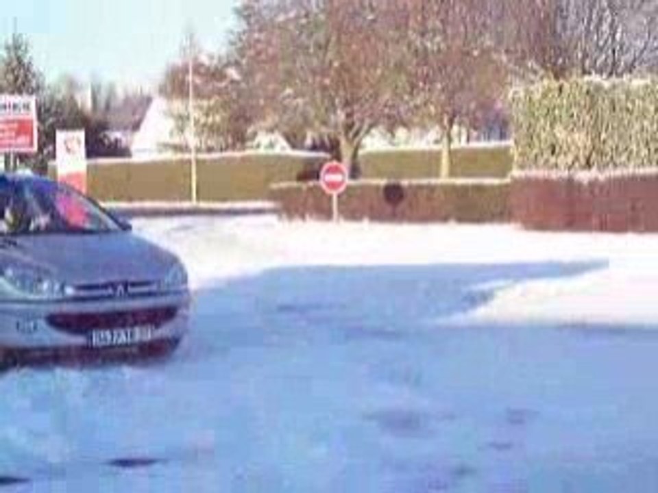 drift en 206 sur neige.