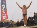 New Year divers take the plunge in Rome