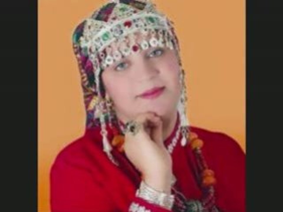 fatima tachtoukt "arka yalla lmeswak artala tazoulti"