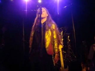 Nina Attal à la scène Bastille - Higher ground