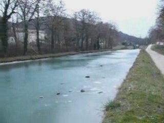 ST-VICTOR SUR OUCHE CANAL GELE