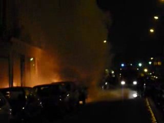 Voiture brûlée rue Lahire (Paris 13) 3/5