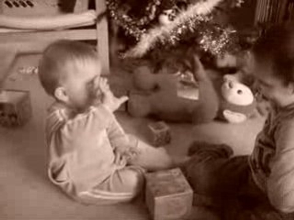 Alan 14 mois et les marionnettes