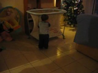 noa et les petard a doigts (dsl c'est sombre)