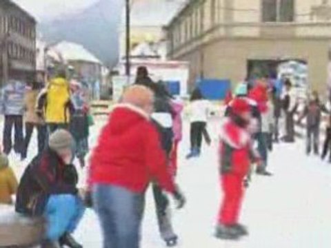 Patinoar in centrul orasului Baia Mare