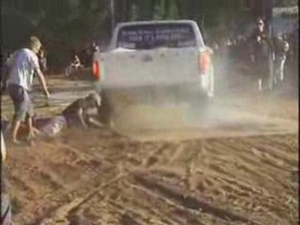 ACCIDENT BURN PICK-UP