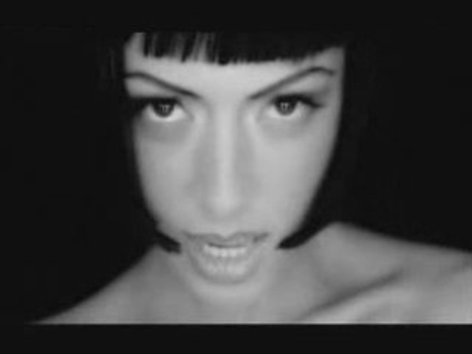 Hadise - My Body [Official Music Video]