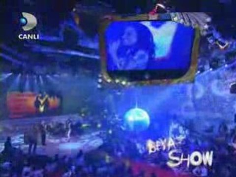 Musa & Gülşah - Çek Git Bebeğim Uzaklara [ Beyaz Show ]