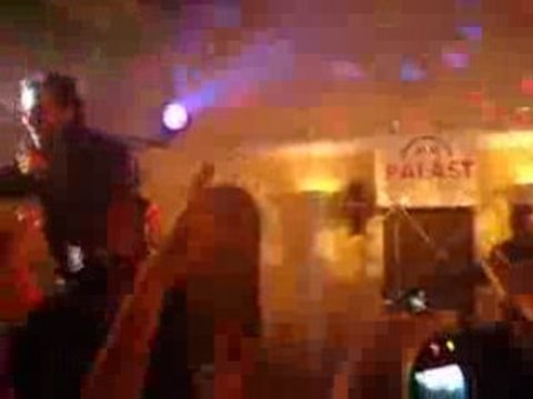 Ismail YK Konser MK Palast -Gicik Sey,Cicilerini (31.12.08)