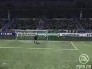 Très beau coup franc de Roberto Carlos