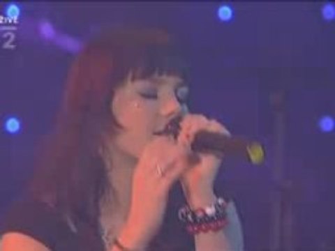 Ewa Farna - Ticho (live) Noc s Andelem 31.12.08