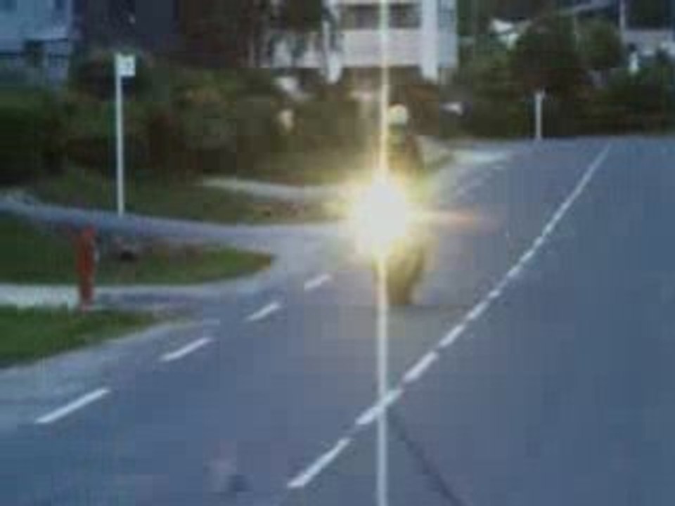 "MACADAM CIRCUS"Trailer seb