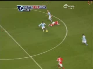 Manchester C. 2-0 Arsenal - Robinho
