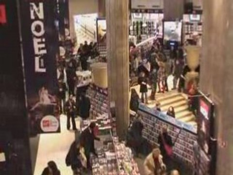 Freeze Mob au Virgin Megastore Champs-Elysées