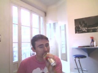 Wiwi égratigne "Say you'll be mine"