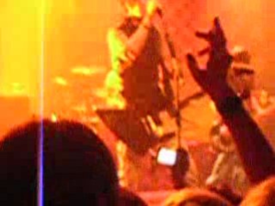 killerpilze bataclan 20/12/08 levage tee-shirt+mon beau sapi