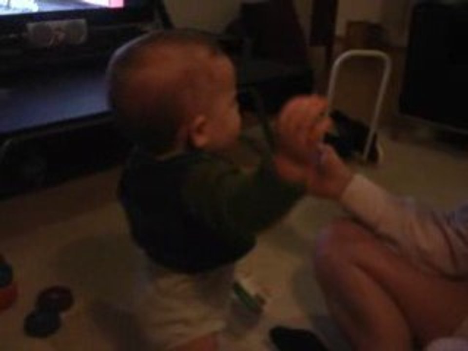 Oskar debout