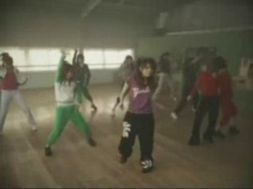 モーニング娘。／泣いちゃうかも? 「リゾナント ブルー Lesson　ver.]