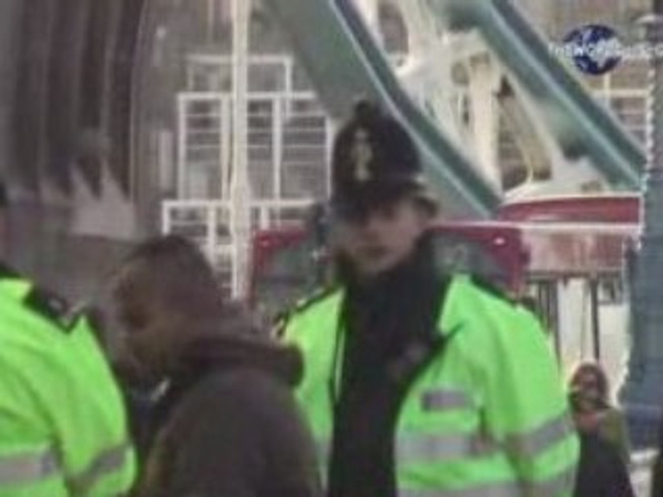 The Worls is Ours - Londres