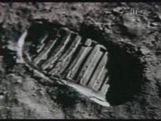 Ils n'ont pas marché sur la Lune 01