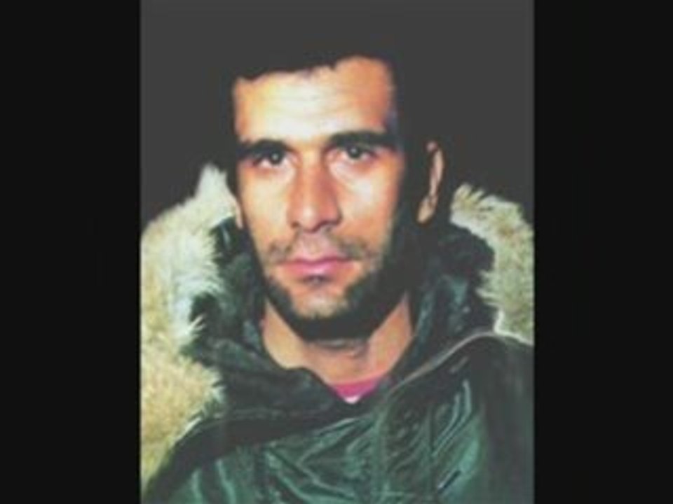 Selda Bagcan - Denizlerin Dalgasiyim