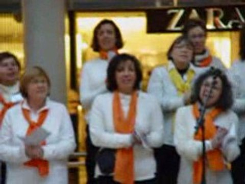 Gospel à la Défense le 19 12 2008 When the saints