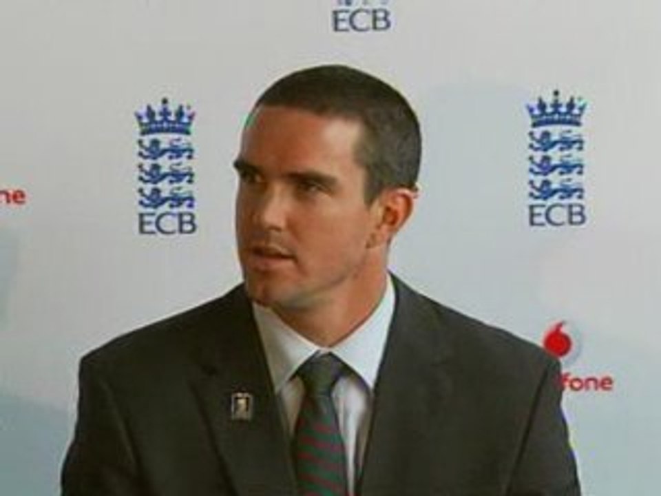 Pietersen and Moores quit