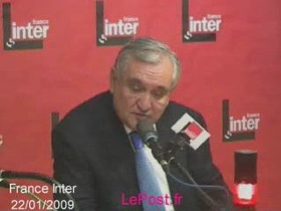 Jean Pierre Raffarin taclé par un auditeur