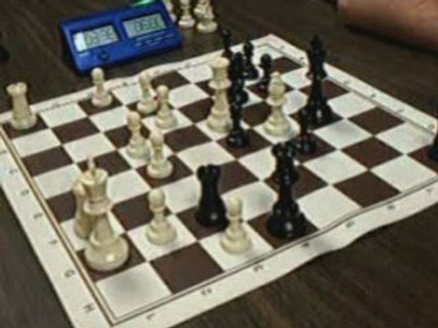 ECHECS : ZITOUN 1 VS 0 TINTIN (COUPE ROI 2009)