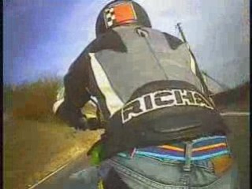 Best of Triumph Speed Four / Suzuki SV 1000 - Wheelings & co