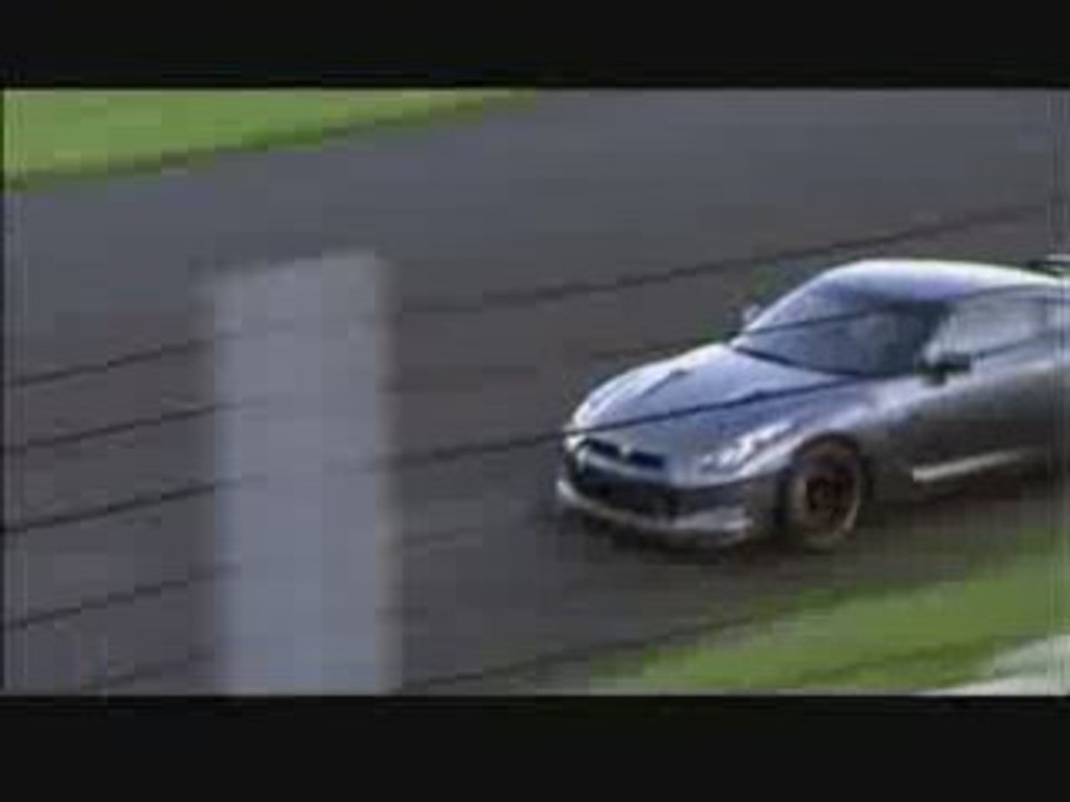 NIISAN GTR V-SPEC