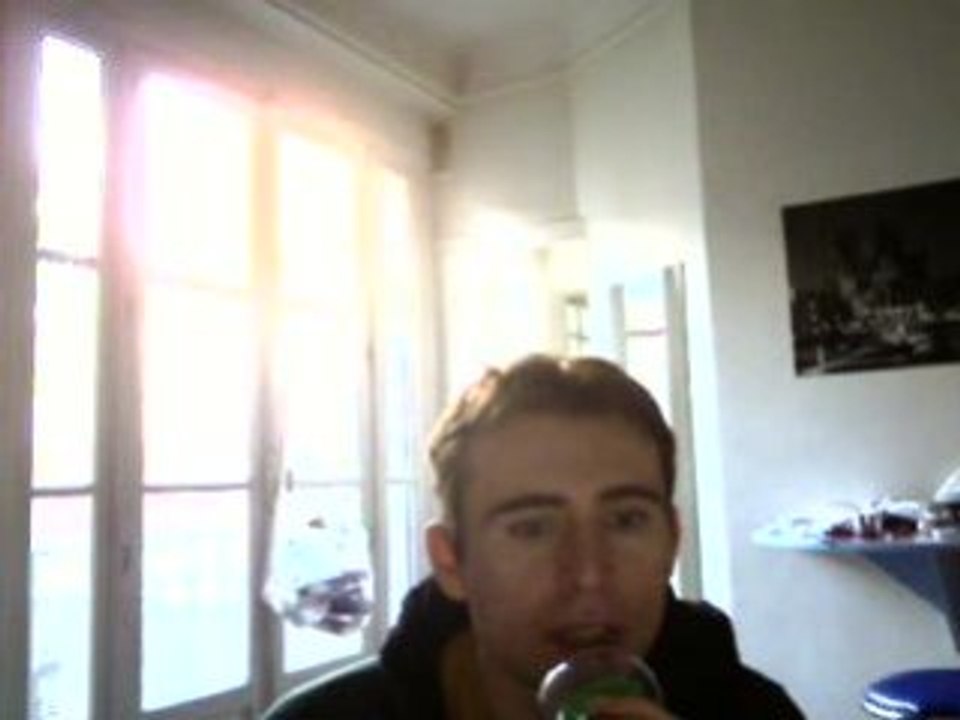 Wiwi égratigne "Il changeait la vie"