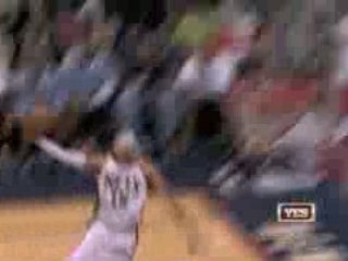 NBA Vince Carter breaks free,to see something special