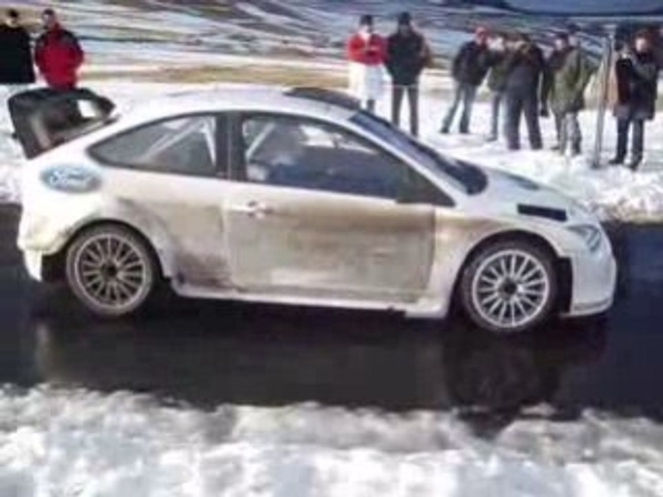 Essai FORD Focus WRC latvala Demarrage