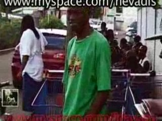 Pub  iday maxi dans les bacs"Jiska lanmo"