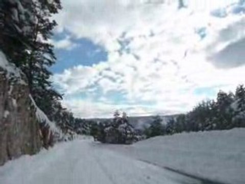 PAS LOIN DE GREOLIERES LES NEIGES