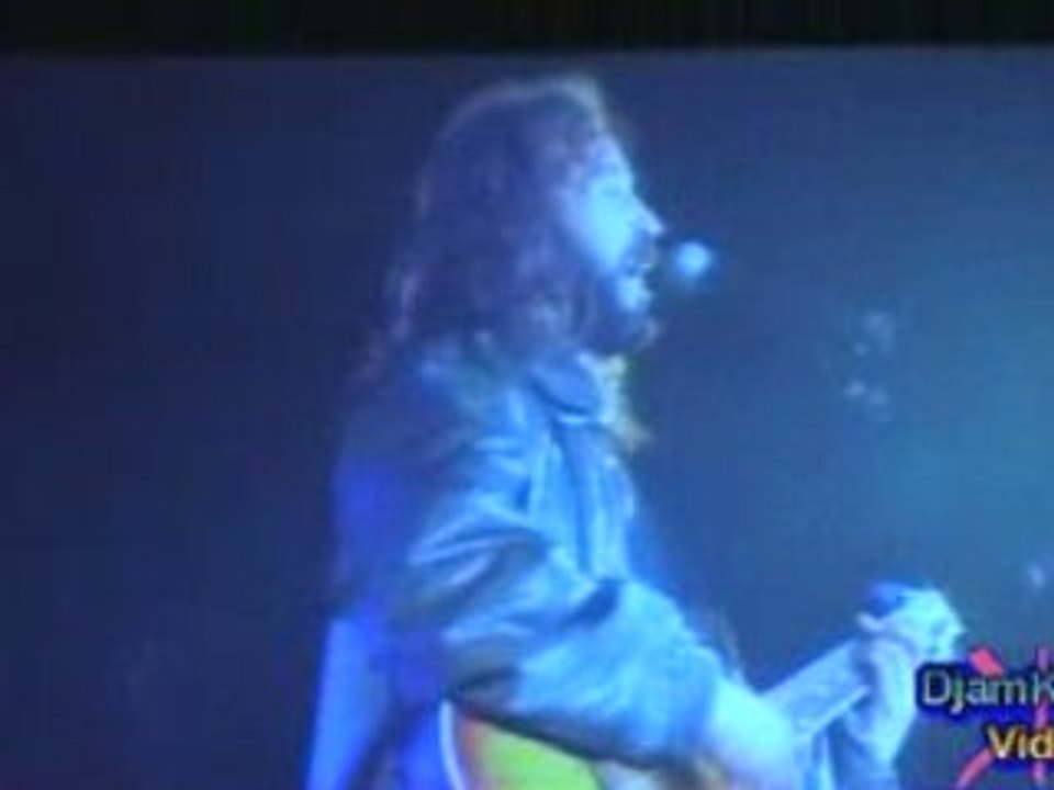 Oulahlou "itcvah la kabylie"(Zénith 100% kabyle 2009)