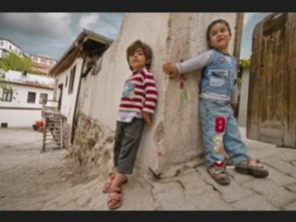 Ezginin Günlüğü Aşk bitti ( Yeni video )