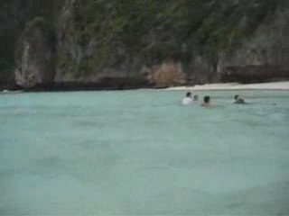 Azur: Eau couleur azur a Maya Bay en Thailande