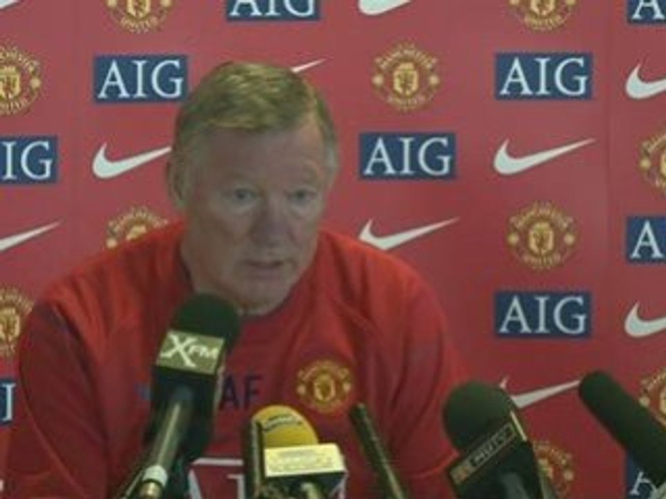 Alex Ferguson backs United to bounce back after Derby defeat