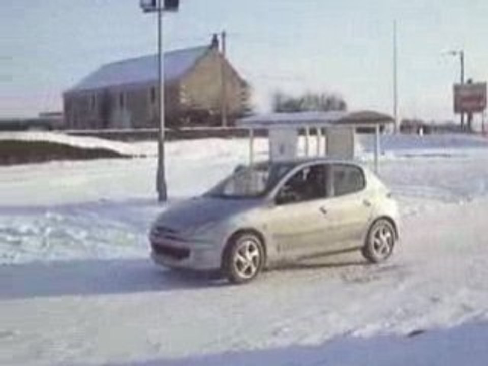 drift en 206 + 205 sur neige