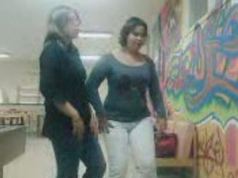 Kelly & Emeliine quii danse sur DhOom 03