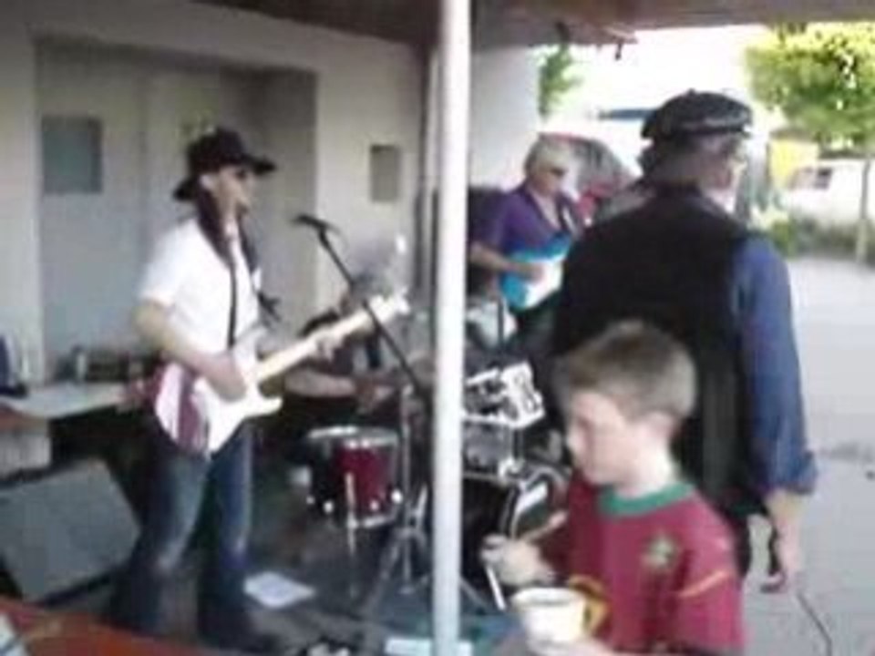 Hammerfreaks-litte quinie