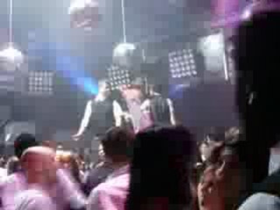 French Do It Better @ Queen (Muttonheads - I'll Be There)