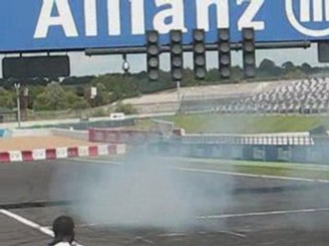 Duke stunt a magny-cours