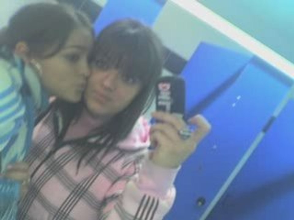 pour ma besta que j'aime ZHINA !!!